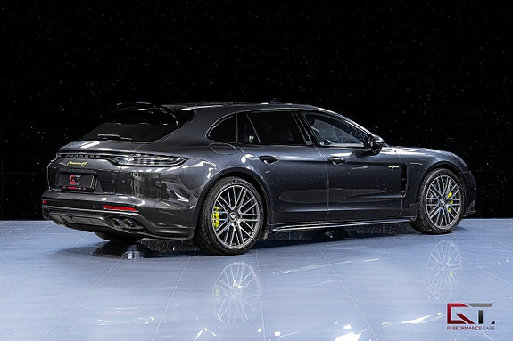 Porsche Panamera 4S 9 of 23