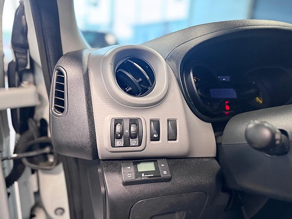 Renault Trafic 10 of 13