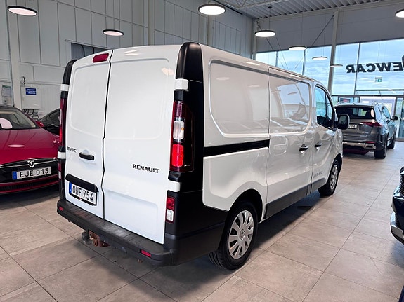 Renault Trafic 6 of 13