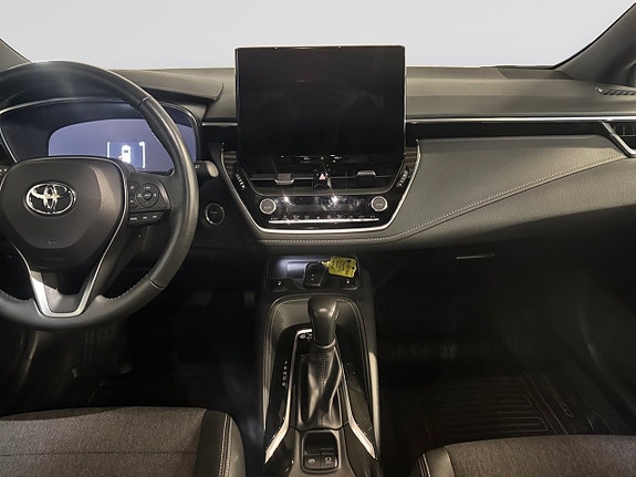 Toyota Corolla 12 of 18