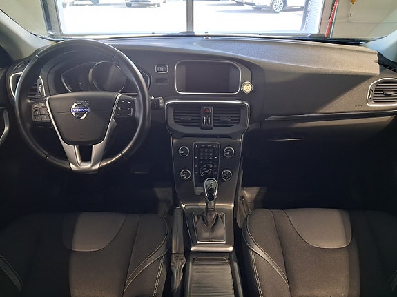 Volvo V40 5 of 7