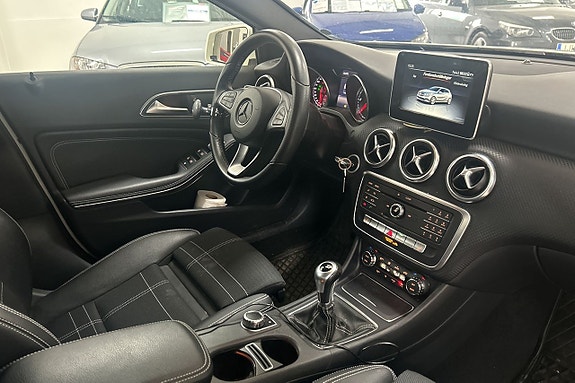 Mercedes-Benz A180 d 14 of 22
