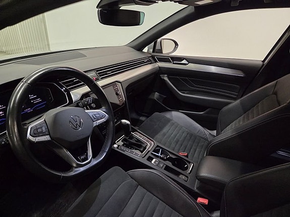 Volkswagen Passat 10 of 10