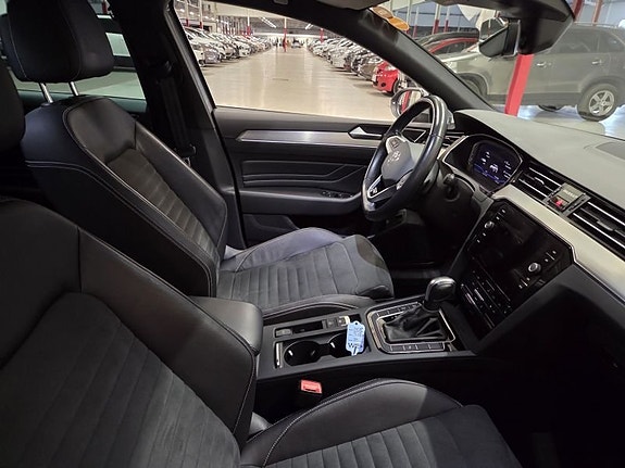 Volkswagen Passat 4 of 5