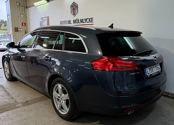 Opel Insignia 3 of 5