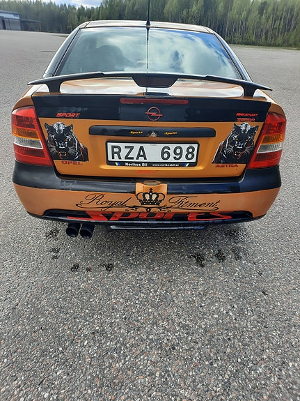 Opel Astra 2 of 5