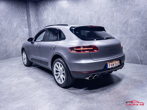 Porsche Macan S 5 of 5