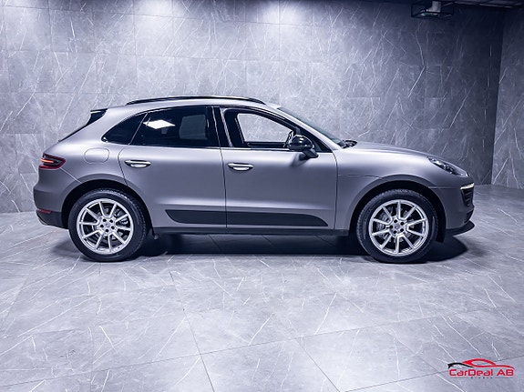 Porsche Macan S 8 of 28