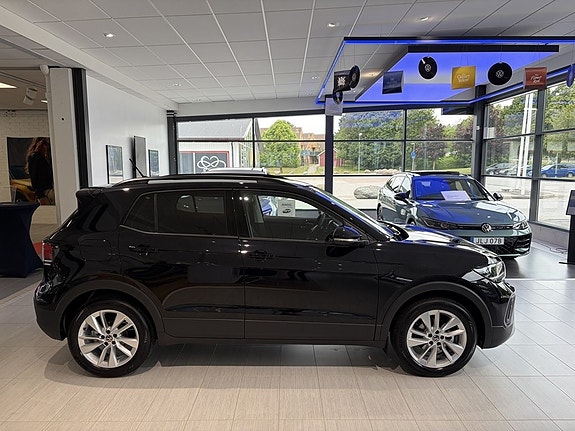 Volkswagen T-Cross 4 of 5