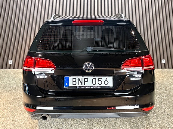 Volkswagen Golf VII 5 of 15