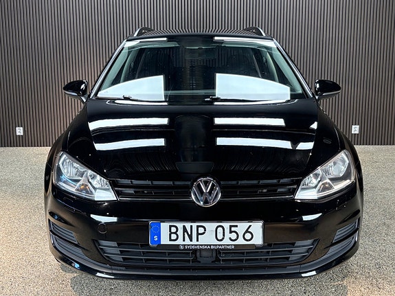 Volkswagen Golf VII 2 of 15