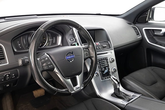 Volvo XC60 18 of 22