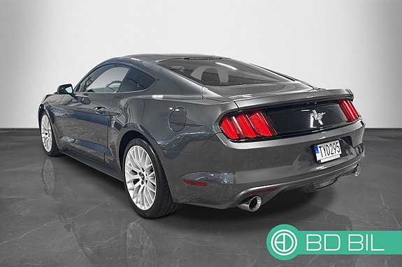Ford Mustang 10 of 30