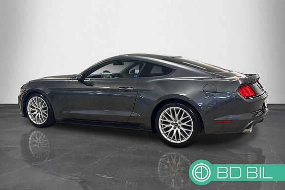 Ford Mustang 11 of 30