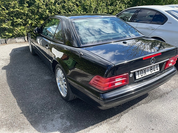 Mercedes-Benz SL500 3 of 3