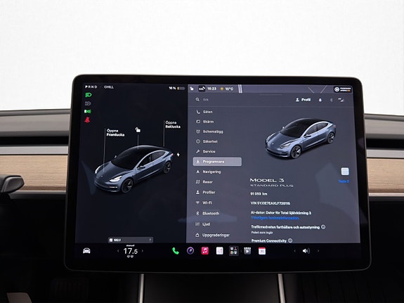 Tesla Model 3 20 of 30