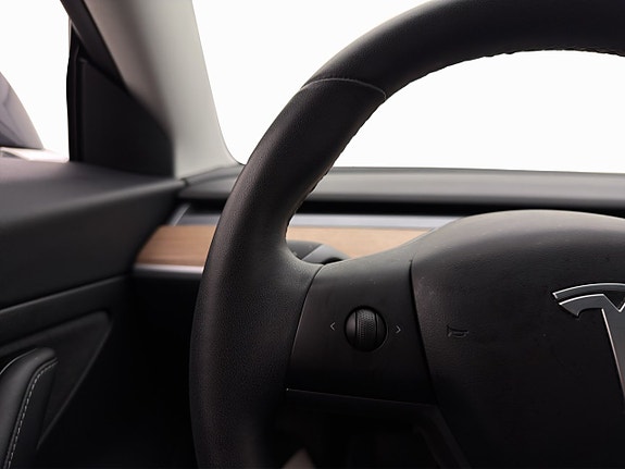 Tesla Model 3 13 of 30