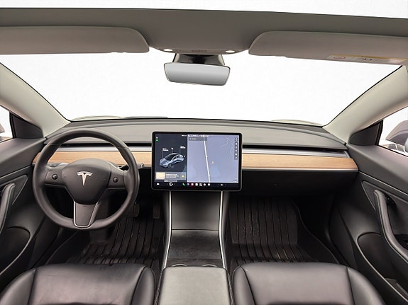 Tesla Model 3 11 of 30