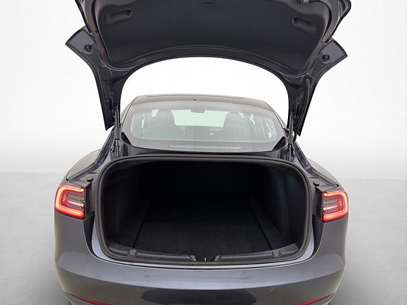 Tesla Model 3 23 of 30