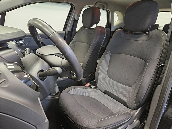 Renault Captur 15 of 26