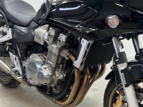 Honda CB1300 SA ABS *Sommarkampanj* 36 mån räntefritt 6 of 7