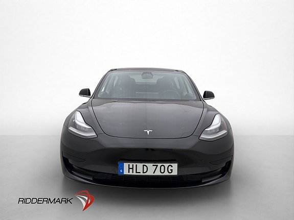 Tesla Model 3 3 of 5