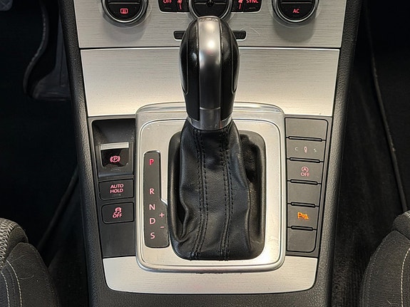 Volkswagen CC 11 of 19