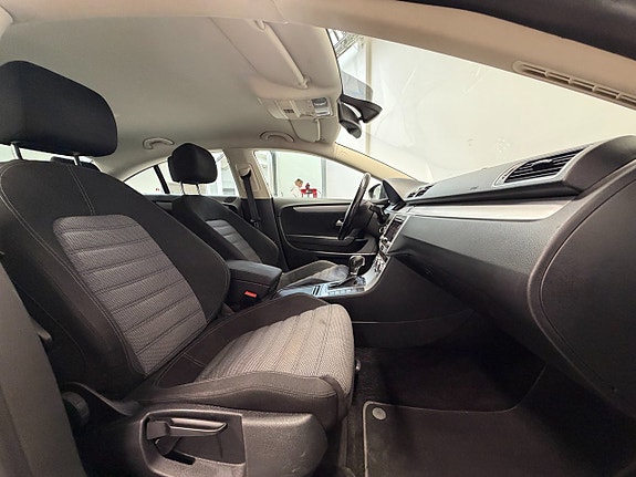 Volkswagen CC 18 of 19