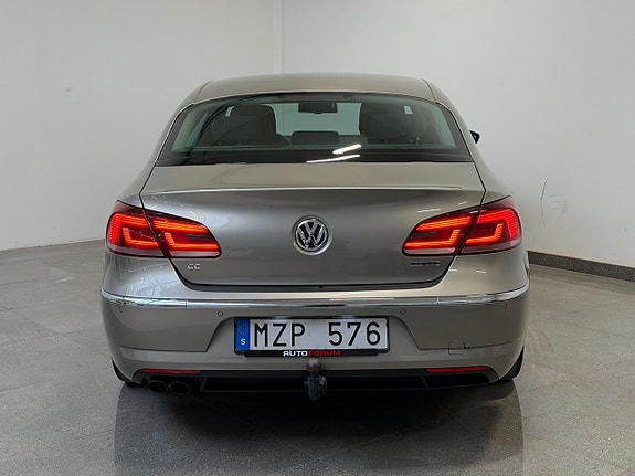 Volkswagen CC 10 of 19