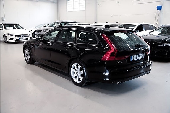 Volvo V90 3 of 5