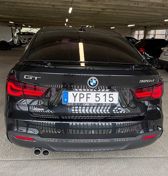 BMW 320d 8 of 16