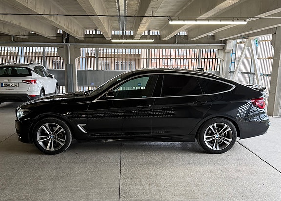 BMW 320d 7 of 16