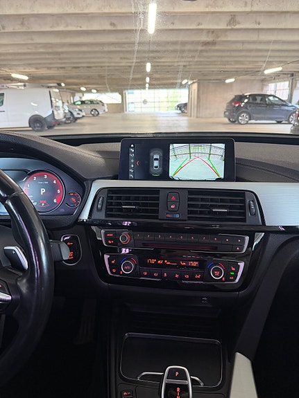 BMW 320d 10 of 16