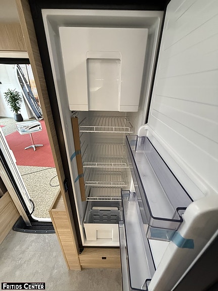 CHALLENGER 260 Ultimate Edition M26 - Fiat Ducato 2.2L 140 HK Automat 9 of 14