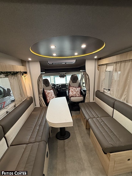 CHALLENGER 260 Ultimate Edition M26 - Fiat Ducato 2.2L 140 HK Automat 11 of 14