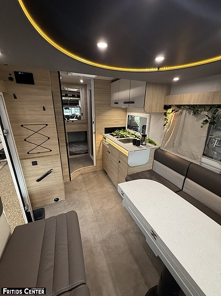 CHALLENGER 260 Ultimate Edition M26 - Fiat Ducato 2.2L 140 HK Automat 13 of 14