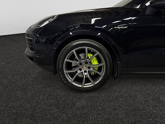 Porsche Cayenne Coupe 5 of 5