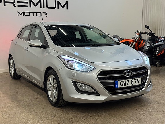 Hyundai i30 2 of 18