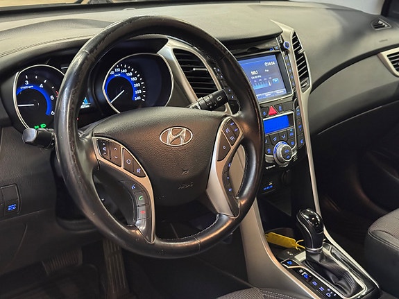 Hyundai i30 12 of 18