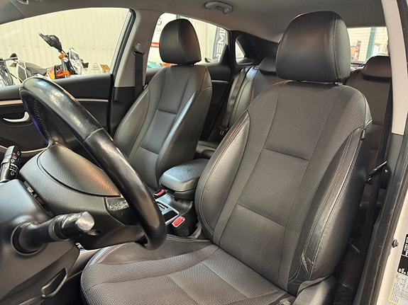 Hyundai i30 9 of 18
