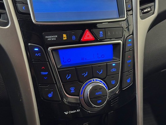 Hyundai i30 13 of 18