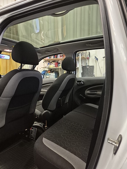 Citroen C3 Picasso 3 of 5