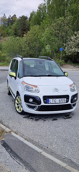 Citroen C3 Picasso 7 of 9