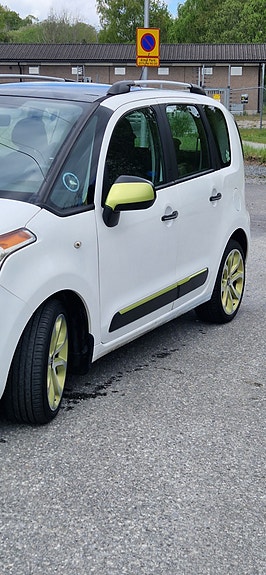 Citroen C3 Picasso 6 of 9
