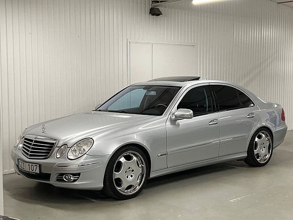 Mercedes-Benz E320