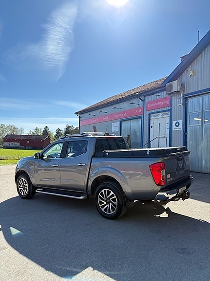 Nissan Navara 2 of 13