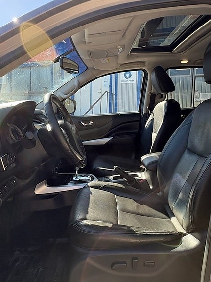 Nissan Navara 13 of 13