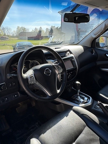 Nissan Navara 12 of 13