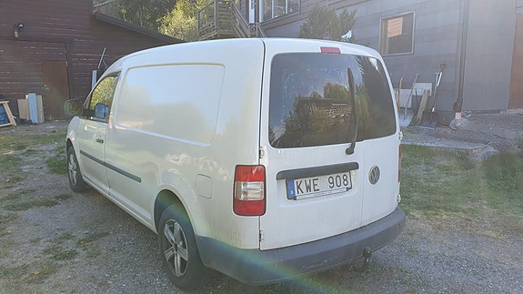 Volkswagen Caddy Maxi 2 of 4