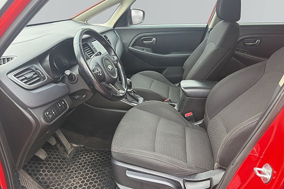 Kia Carens 12 of 18